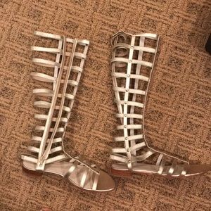 Stuart Weitzman gold gladiator. Size 8